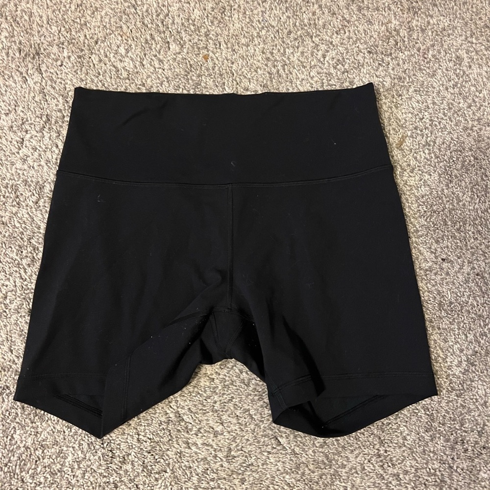 Lululemon size Large Women’s High-Waist Black Athletic Shorts